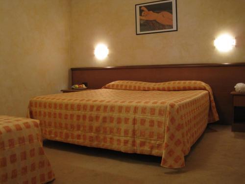 Hotel Italia Carmagnola Eksteriør billede