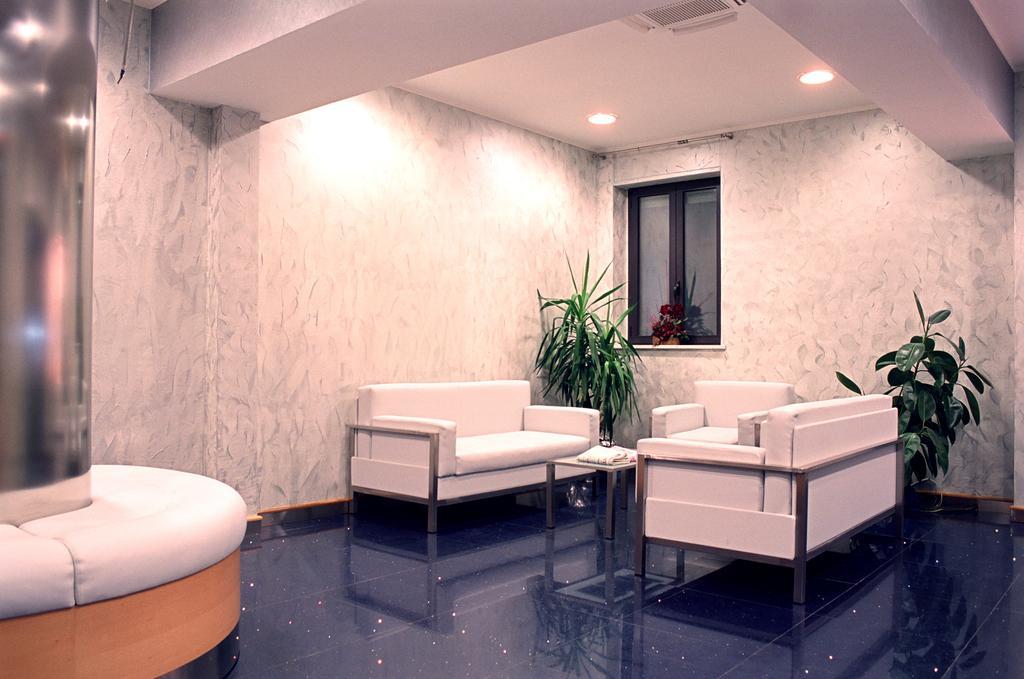 Hotel Italia Carmagnola Eksteriør billede