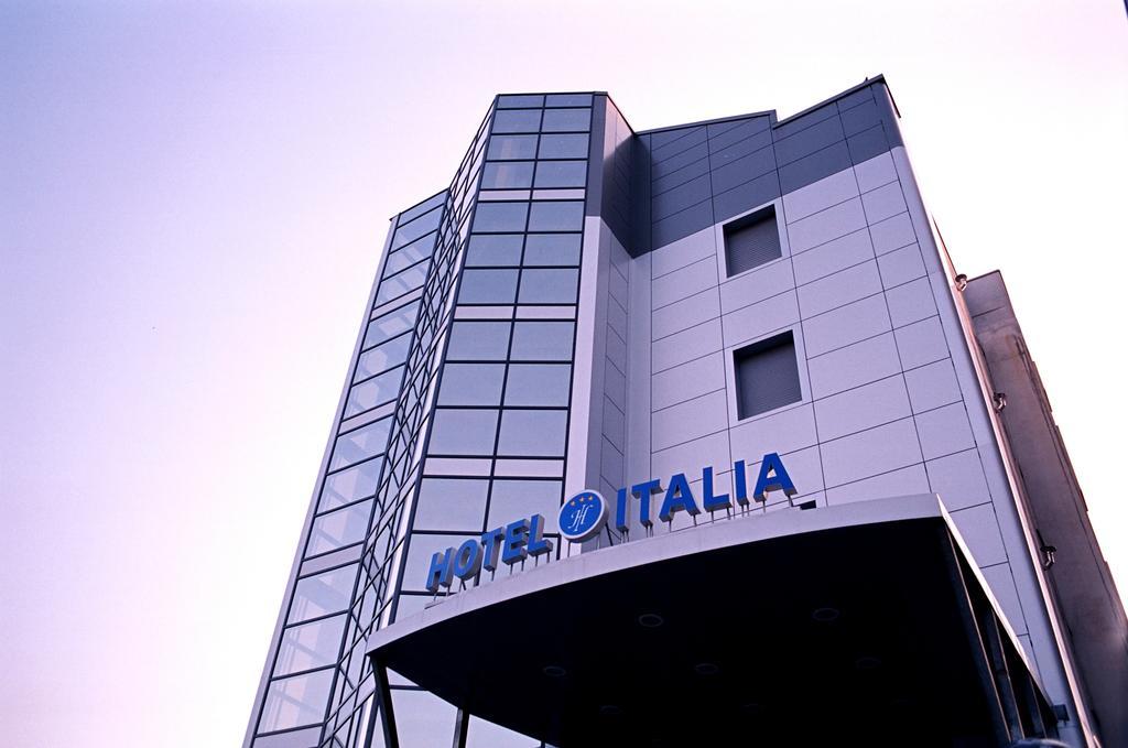 Hotel Italia Carmagnola Eksteriør billede
