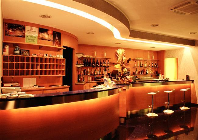 Hotel Italia Carmagnola Eksteriør billede